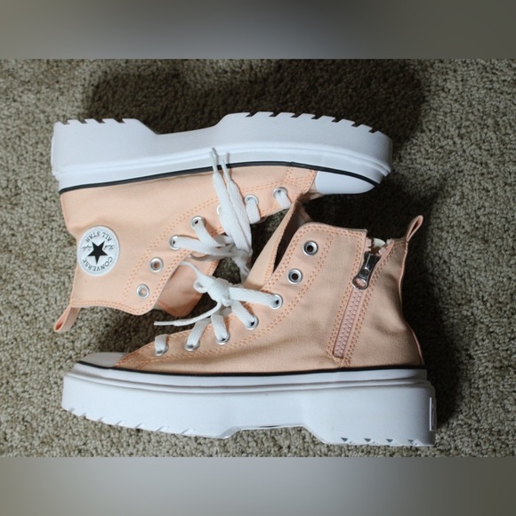 Converse Other - Converse Chuck Taylor All Star Lugged Lift Hi Sneaker - Big Kid - Coral Size 6